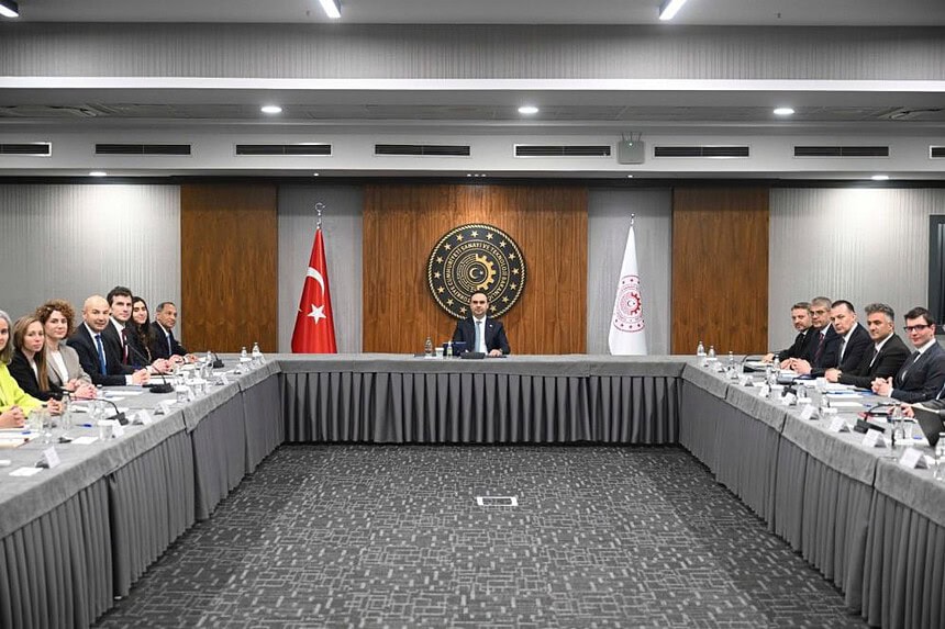 Bakan Kacır’dan ABD’li Yatırımcılara Net Mesaj: "Stratejik Ortaklıklarımızı Derinleştiriyoruz"