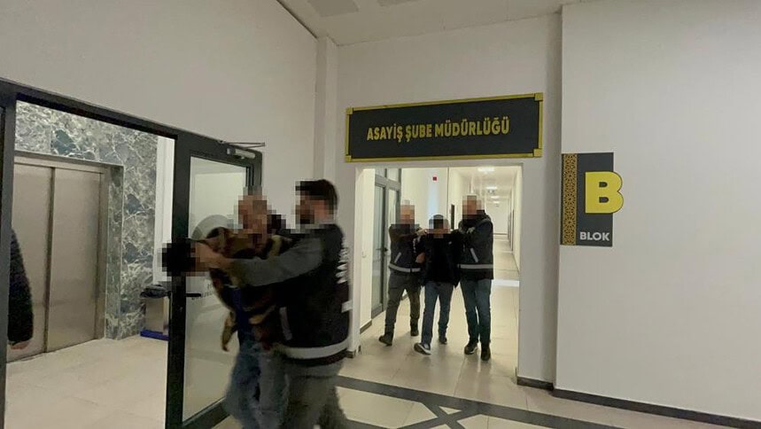 Başiskele'de 200 Bin Liralık Kablo Çalan Hırsızların Bindiği Motosiklet de Çalıntı Çıktı