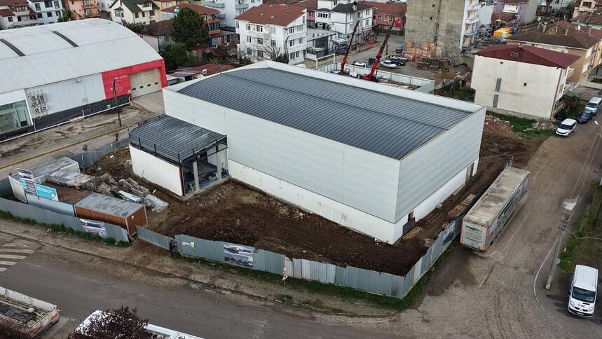 Başiskele'de Genc-i Âlâ Kapalı Spor Salonu Yükseliyor