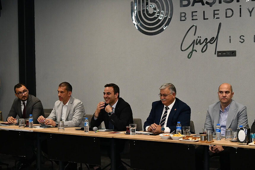 Başiskele’nin Geleceği Muhtarlarla Planlanıyor: Altyapı, Ulaşım ve Sosyal Alanlar Masaya Yatırıldı