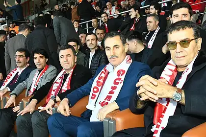 Batman Petrolspor ile Muğla maçında Üst Düzey Protokol de Şeref Tribününde Yer Aldı