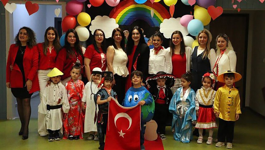 İzmit’in Çınar Çocuk Evleri’nde 23 Nisan Şöleni!