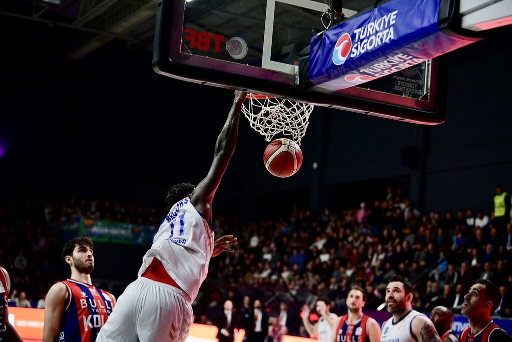 Çayırova Belediyesi Süper Lig Kapısında! TED Ankara’yı Dağıttı, Şampiyonluk Bir Maç Uzakta