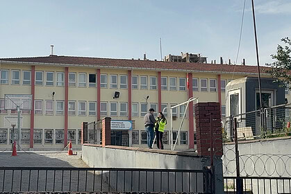 Çayırova’da 70 Yaşındaki Kapı Görevlisi Taciz Suçlamasıyla Tutuklandı!