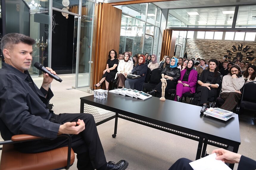 Kocaeli’de Moda Rüzgarı: Cihan Nacar’dan Genç Tasarımcılara Altın Öğütler