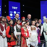 Cumhurbaşkanı Erdoğan İnsanlık zincirinin ebediyet halkası olan siz çocuklarımız geleceğimizi şekillendireceksiniz