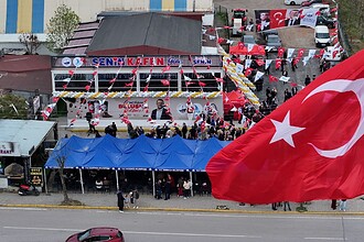 Derince’de Çifte Açılış: Davet Evi ve Senin Kafen Genç Hizmete Girdi!