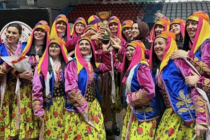 Darıca Belediyesi Eğitim Spor Kulübü Halk Oyunları İl Şampiyonu Oldu