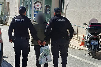 Kocaeli'de Hem Hırsızlık Hem Dolandırıcılık Suçundan Aranan Şahıs Yakalandı!
