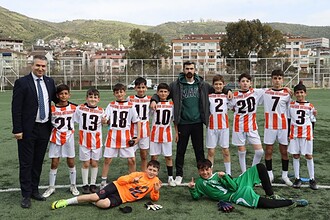 Körfez’de Şampiyon Atatürk Ortaokulu! 23 Nisan Futbol Turnuvası Nefes Kesti