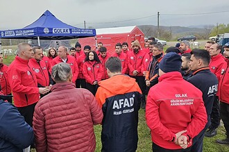 Başkan Sezer Yazlık Kadırga’da GÖLAK ile Buluştu: "Afetlere Karşı Her An Hazırız"