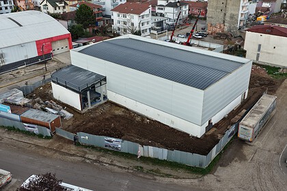 Başiskele’de Genc-i Âlâ Kapalı Spor Salonu’nda Çalışmalar Tam Gaz Devam Ediyor