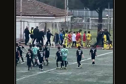 Derince’de Saha Karıştı: Kadın Hakeme Saldırı Girişimi Kamerada!