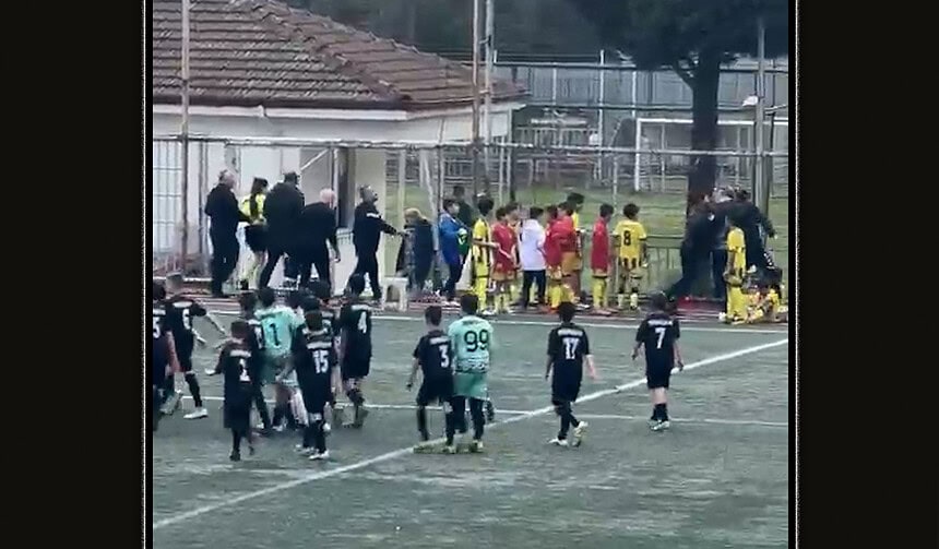 Derince’de Saha Karıştı: Kadın Hakeme Saldırı Girişimi Kamerada!