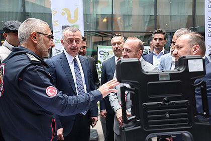 81 İlin İtfaiye Teşkilatı Kocaeli’de Buluştu! Tahir Büyükakın: "Hepiniz Birer Kahramansınız"