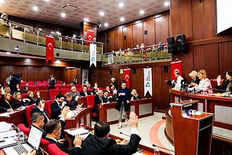 İzmit Belediyesi Yeni Dönem Görev Dağılımı Belli Oldu: İşte Komisyon Üyeleri