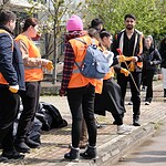 Başiskele’de Gençlerden Örnek Hareket! KOSTÜ Öğrencileri "Okullar Bölgesi"ni Tertemiz Yaptı