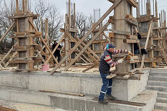 Kandıra'da Cami Lojmanı Yapımı Devam Ediyor ve Köy Fırınları Yenileniyor