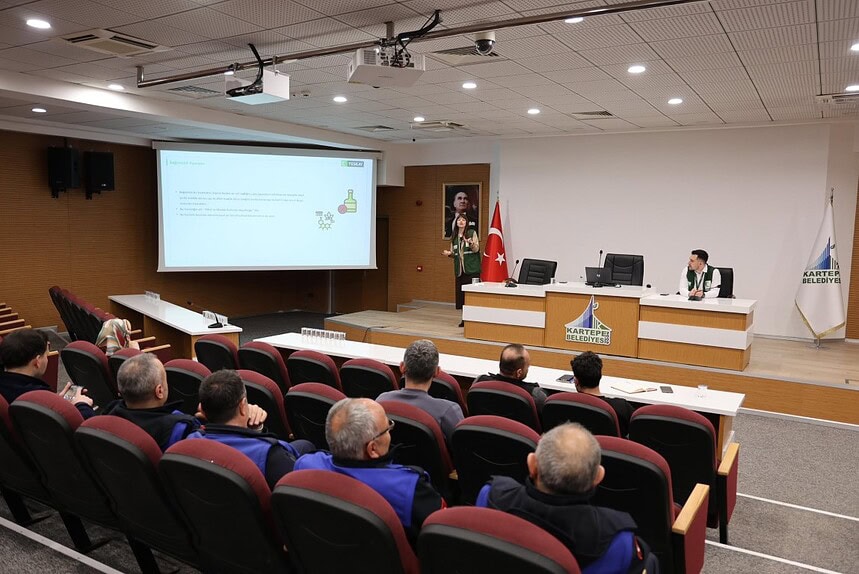 Kartepe Belediyesi’nden Personele İletişim ve Bağımlılıkla Mücadele Eğitimi