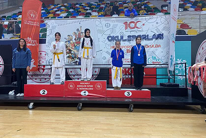 Kartepe Belediye Spor’dan Karate Turnuvası’nda Madalya Şov: 23 Nisan Turnuvasında Altın Yağmuru!