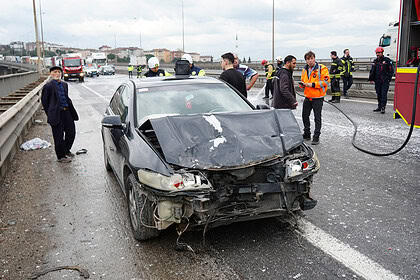 TEM Otoyolu Kocaeli Geçişinde Zincirleme Kaza: 7 Araç Birbirine Girdi!