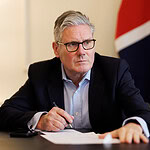 İngiltere'den ABD'ye "Hürmüz" Resti! Başbakan Starmer: "Ablukayı Desteklemiyoruz"