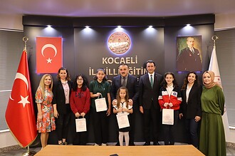 Kocaeli’de 23 Nisan Resim, Şiir ve Kompozisyon Yarışması Ödülleri Sahiplerini Buldu!
