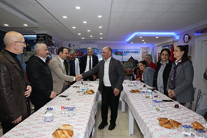 Başkan Söğüt Karslılar Derneği'nde: "Körfez’i Birlikte Güzelleştiriyoruz!"