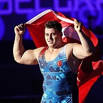 Rıza Kayaalp Tarihe Geçti: 13. Avrupa Şampiyonluğuna Ulaştı