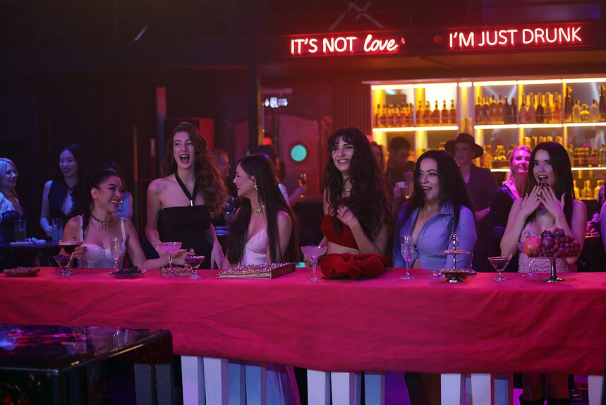 Yıldızlar Geçidi ve Modern Bir Masal: SULTANA Dünya Prömiyeri İçin Gün Sayıyor