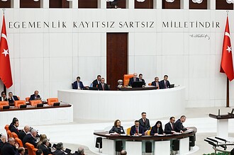 TBMM'de Tarihi Uzlaşma: 20 Türk Vatandaşı İçin İsrail'e "Derhal Serbest Bırakın" Çağrısı!