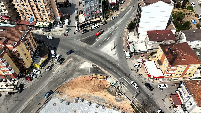 Çayırova Özgürlük Mahallesi’nde Trafik Çilesi Bitiyor: Kavşak Projesinde Sona Gelindi!