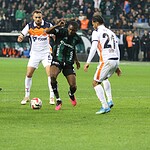 Kocaeli'de Sessiz Gece: Kocaelispor ile Başakşehir Birer Puana Razı Oldu