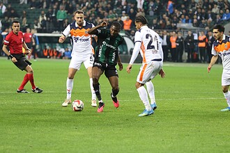 Kocaeli'de Sessiz Gece: Kocaelispor ile Başakşehir Birer Puana Razı Oldu