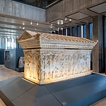 Troya Efsanesi Kolezyum’a Taşınıyor: 19 Türk Müzesinden 221 Eser Roma’da Sergilenecek!