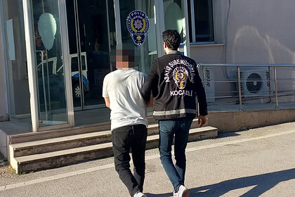 Kocaeli’de Uyuşturucu Tacirine Geçit Yok: 13 Yıl 4 Ay Hapisle Aranan Firari Yakalandı!