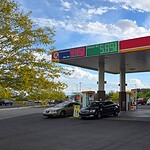 ABD’de Benzin Krizi: İran Savaşı Sonrası Galon Fiyatı 4 Doları Aşarak Rekora Koşuyor