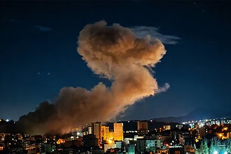 ABD-İsrail Saldırılarında Tahran ve Kum Gece Boyu Hedef Oldu