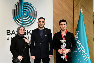 Başkan Özlü Genç Şampiyon Ahmet Kerem Yıldırım’ı Ağırladı