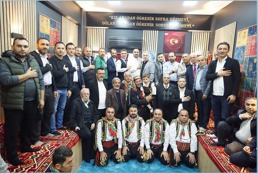 Çankırı Yarenler Derneği Açıldı: İzmit Belediyesi’nden Hayırlı Olsun Ziyareti!