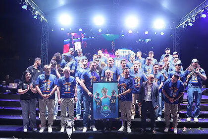 Çayırova Belediyesi Basketbol Takımı Şampiyonluk Kupasına Kavuştu