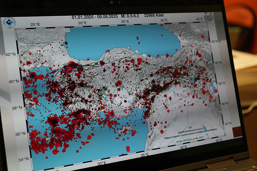 Çorum Bayat’ta 4.0 Büyüklüğünde Deprem: AFAD Son Dakika Verilerini Paylaştı
