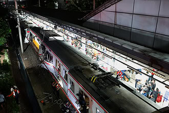 Endonezya Tren Kazası: İki Tren Çarpıştı, 14 Ölü