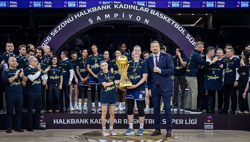 Fenerbahçe Kadın Basketbol Takımı Namağlup Şampiyon! Galatasaray’ı Deviren Kanarya 20. Kupayı Aldı