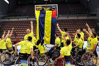 Avrupa'nın Zirvesinde Türk Derbisi: Fenerbahçe EuroCup 1 Şampiyonu