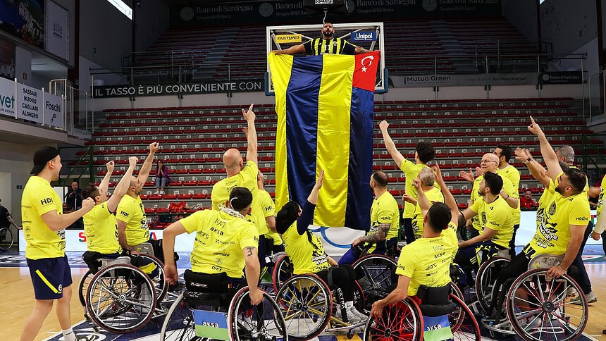 Avrupa'nın Zirvesinde Türk Derbisi: Fenerbahçe EuroCup 1 Şampiyonu