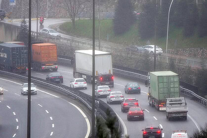Gebze-İzmit Arası Trafik Yoğunluğu: Hangi Saatlerde Yola Çıkmamalısınız?