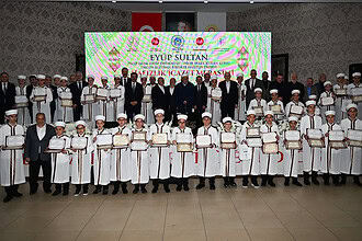 Gölcük'te 41 Öğrenci İçin Hafızlık İcazet Töreni Düzenlendi