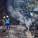 Endonezya'da Helikopter Kazası: 8 Kişi Hayatını Kaybetti!