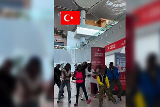 Hypers Kids Africa'dan A Milli Takıma Coşkulu Dans Gösterisi